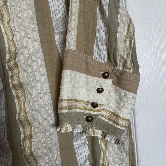 Maggie & Max 2x Button Down Blouse - Picture 5 of 7